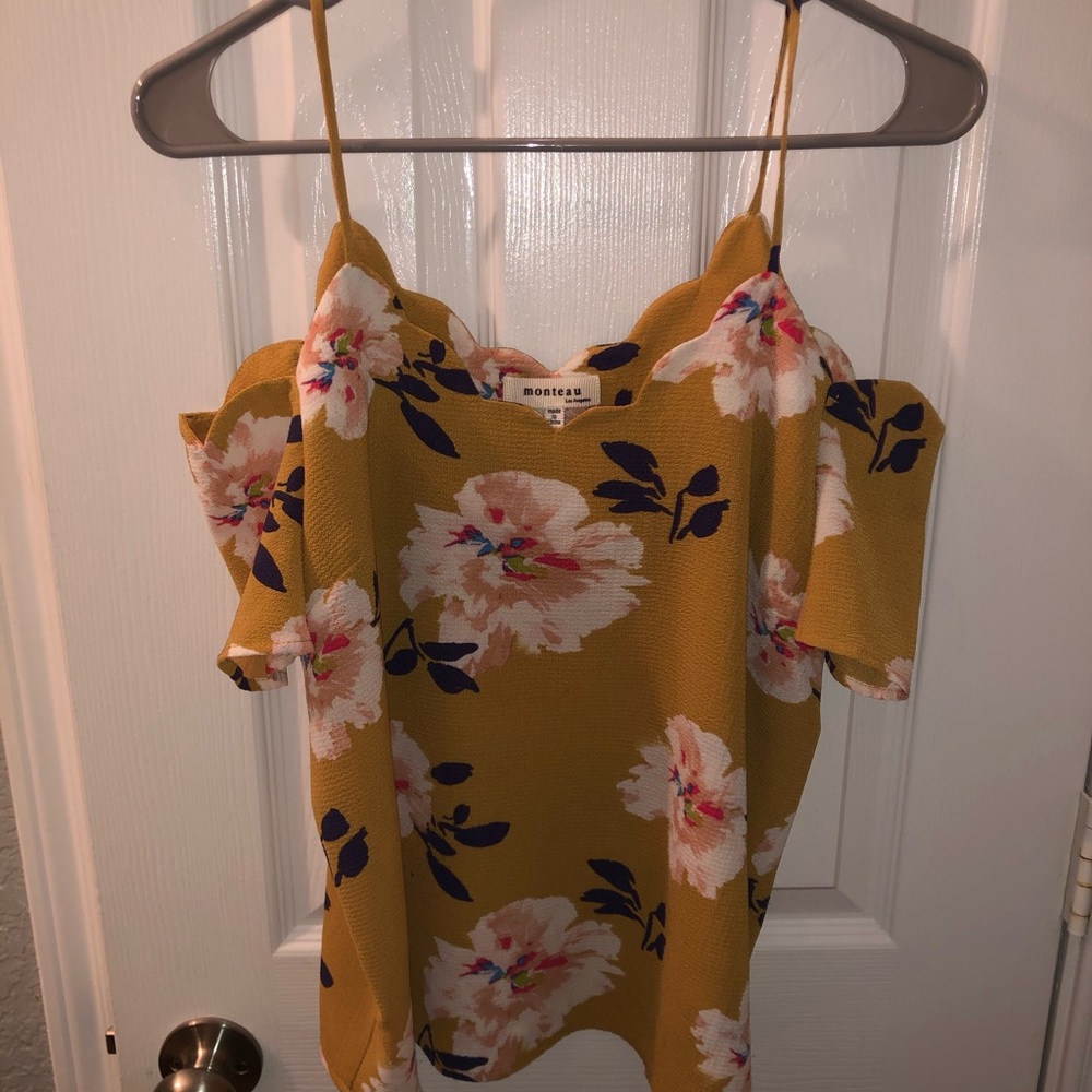 Monteau Flirty Floral Yellow Cold Shoulder Top 💛